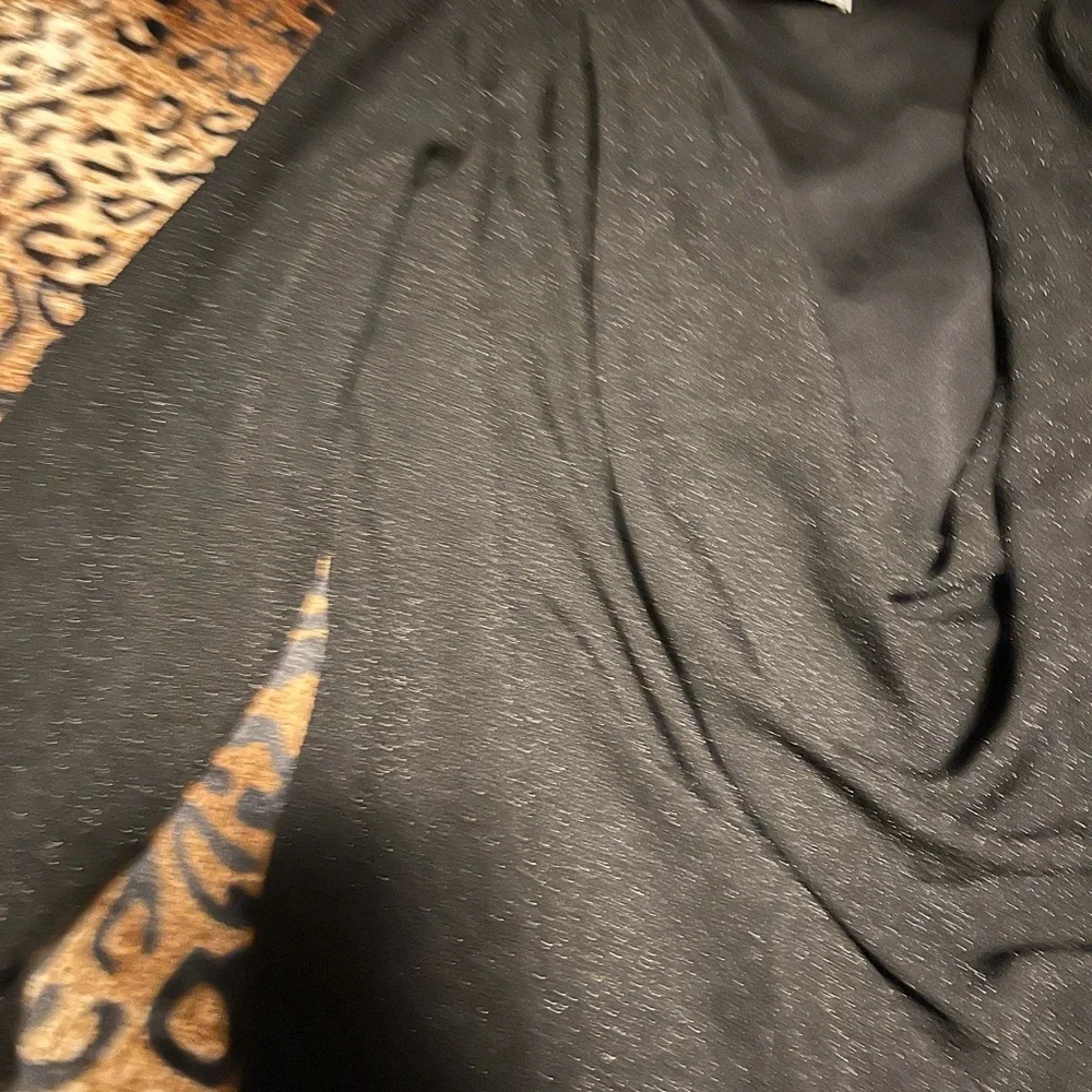 Black long sleeve dress with low neckline - Picture 4 of 5